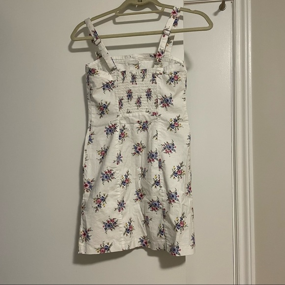 Beautiful Forever 21 Dress - Picture 2 of 7